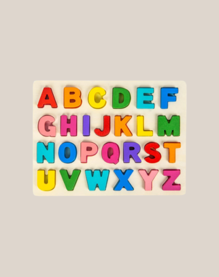 Puzzles de lettres de l'alphabet pour les tout-petits
